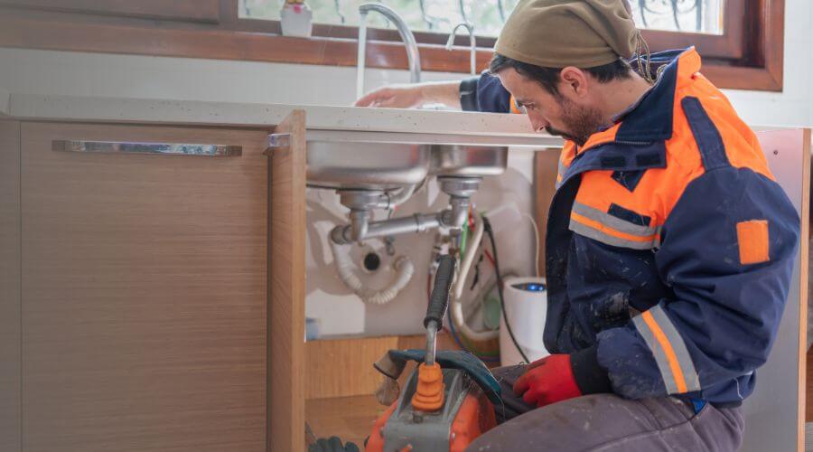Local expert plumbing services in Garrison, TX